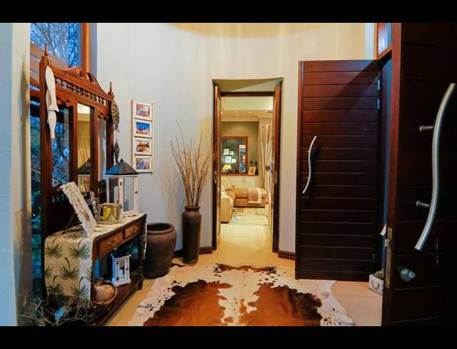 5 BEDROOM HOUSE FOR SALE IN COPPERLEAF ESTATE